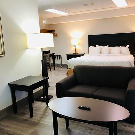 Travelodge By Wyndham Welland Esterno foto