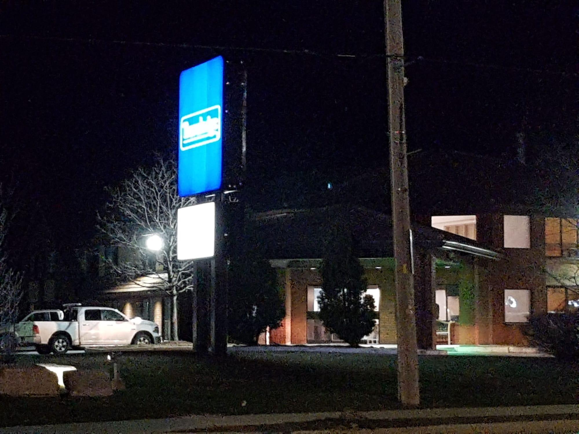 Travelodge By Wyndham Welland Esterno foto