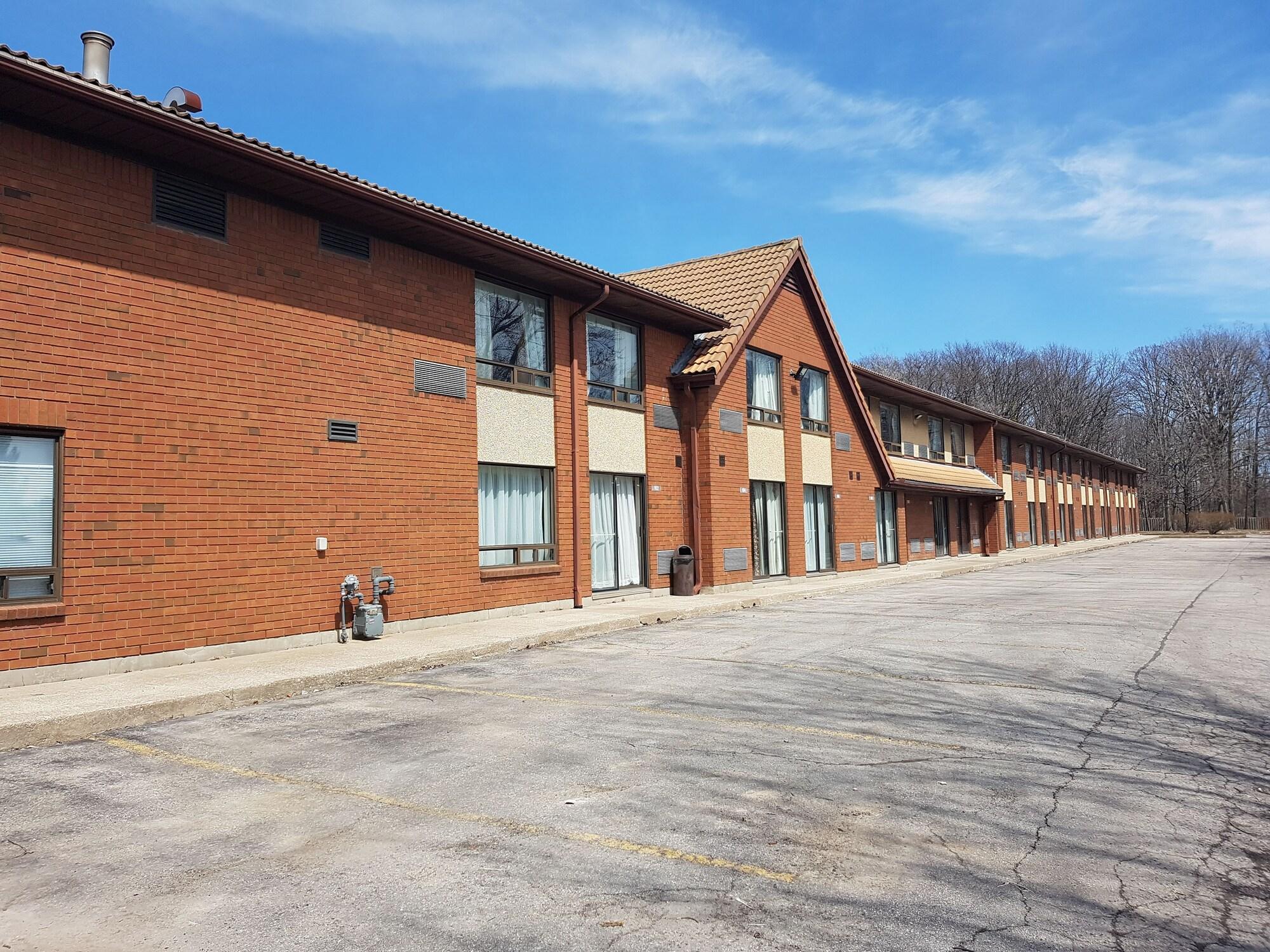 Travelodge By Wyndham Welland Esterno foto