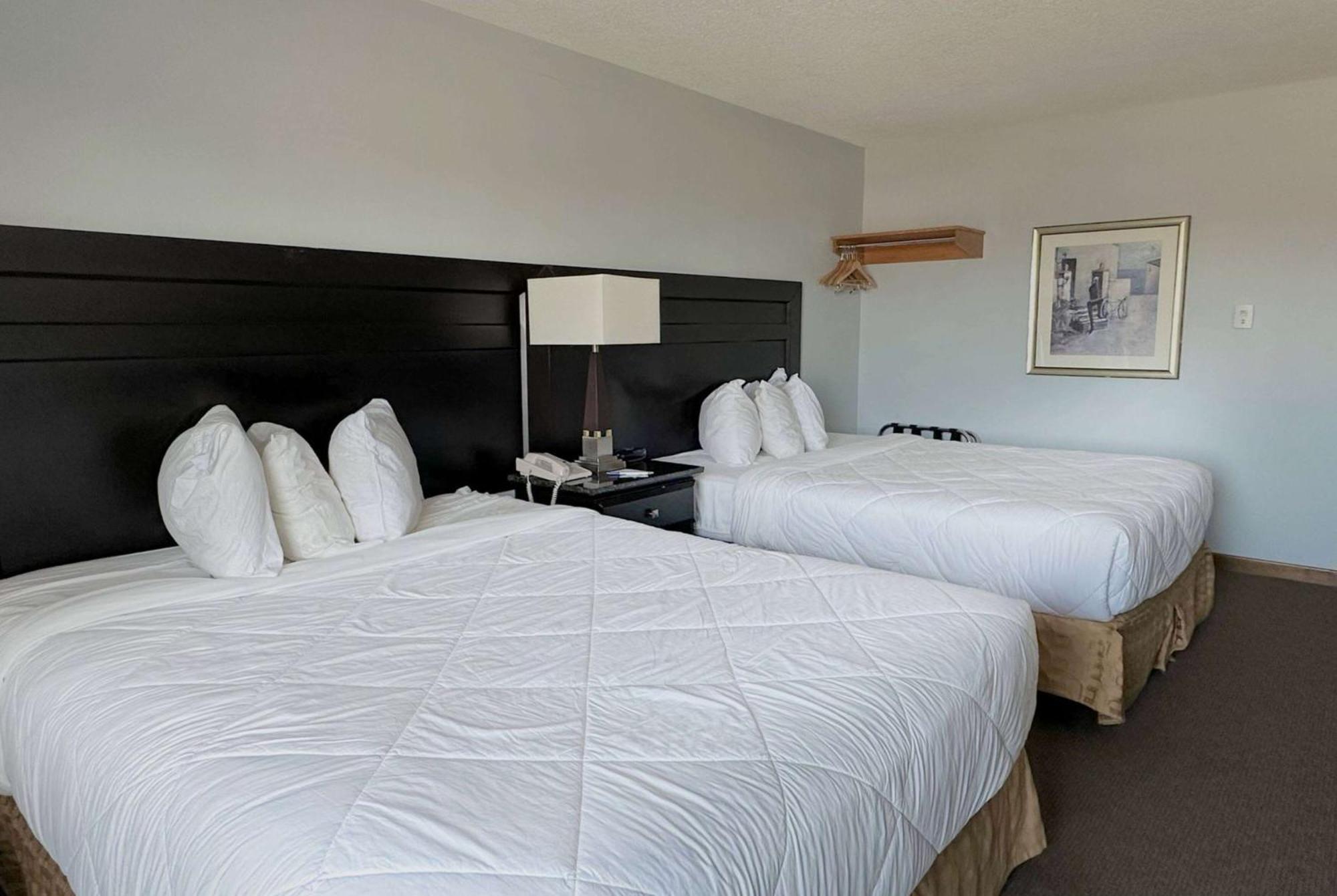 Travelodge By Wyndham Welland Esterno foto