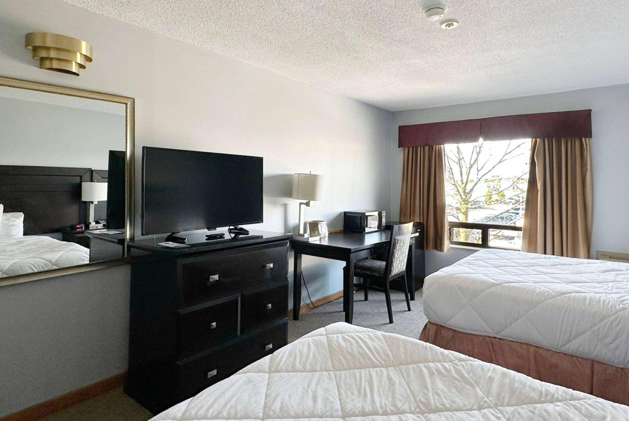 Travelodge By Wyndham Welland Esterno foto