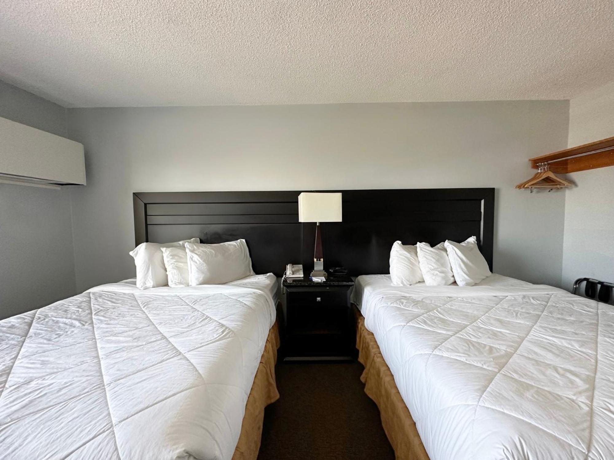 Travelodge By Wyndham Welland Esterno foto