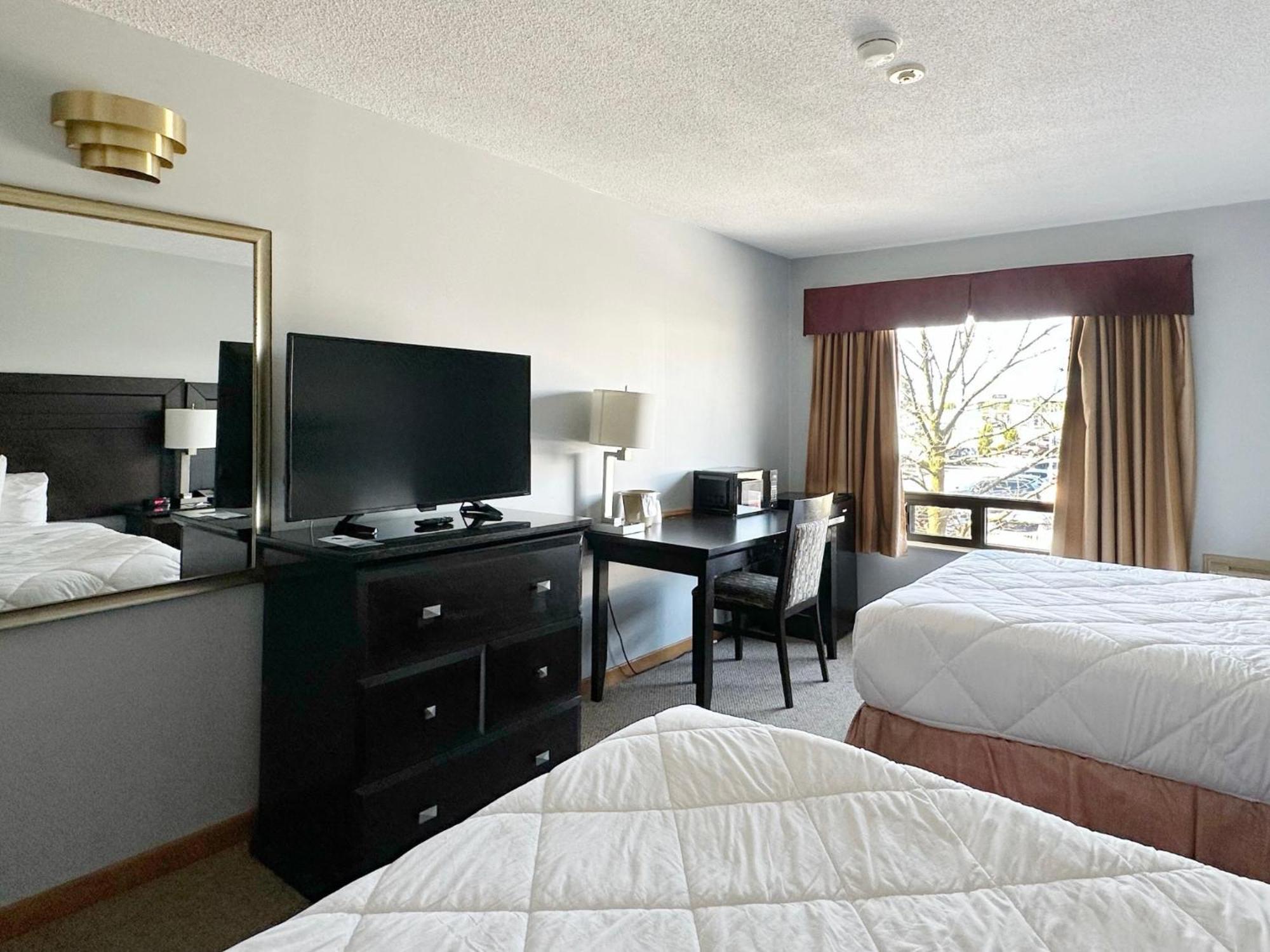 Travelodge By Wyndham Welland Esterno foto